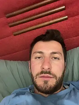 emredenizz07 online show from 7, 10, 2025