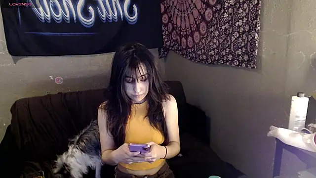 London Ray online show from 14, 4, 2026