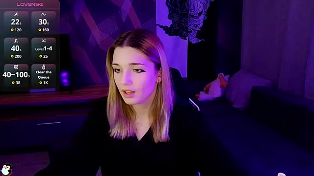 Sandy Belle online show from 16, 9, 2025