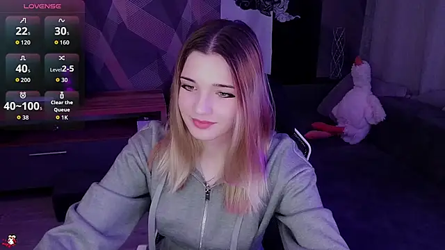 Sandy Belle online show from 5, 11, 2025