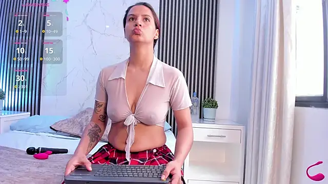 Snapshot of JackAndRosse_ chatting on 17, 11, 2025 JackAndRosse online show from 17, 11, 2025