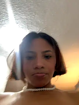 Snapshot of Nia_Desire chatting on 18, 11, 2025 Nia Desire online show from 18, 11, 2025