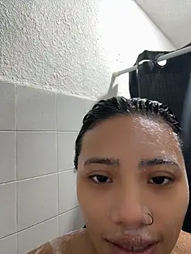 Snapshot of Nia_Desire chatting on 23, 4, 2026 Nia Desire online show from 23, 4, 2026