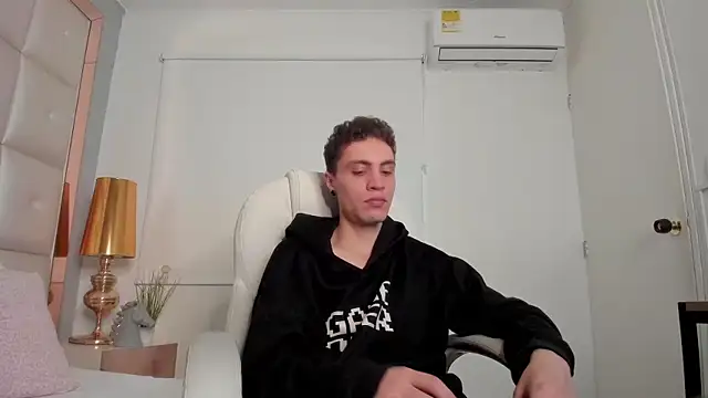 Snapshot of dark_sun302 chatting on 20, 9, 2025 dark sun302 online show from 20, 9, 2025