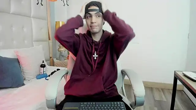 Snapshot of dark_sun302 chatting on 26, 10, 2025 dark sun302 online show from 26, 10, 2025