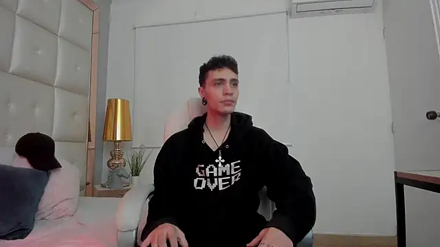 Snapshot of dark_sun302 chatting on 7, 11, 2025 dark sun302 online show from 7, 11, 2025