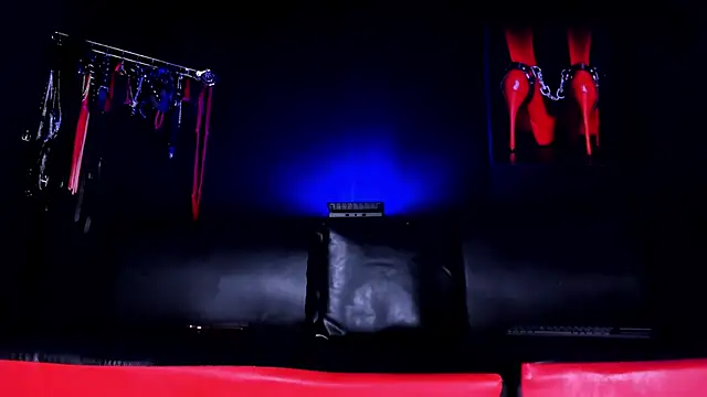 isabellestone online show from 4, 12, 2025