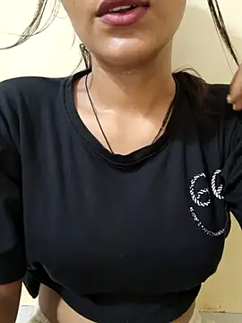 Snapshot of Raj-kumari chatting on 7, 7, 2026 Raj-kumari online show from 7, 7, 2026