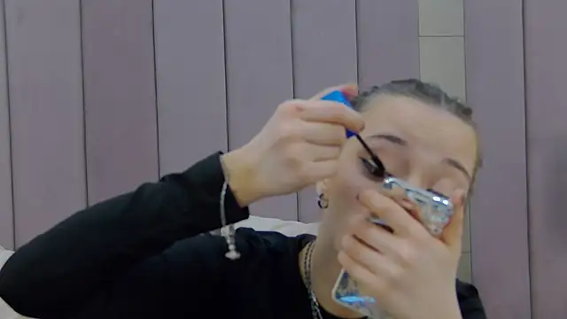 ZoeyNeal online show from 27, 3, 2026