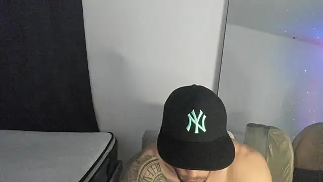 Snapshot of ThiagoLugo chatting on 5, 4, 2026 ThiagoLugo online show from 5, 4, 2026