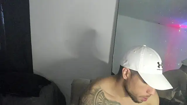 Snapshot of ThiagoLugo chatting on 5, 4, 2026 ThiagoLugo online show from 5, 4, 2026