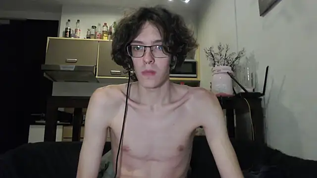 Snapshot of LovesomeCookie chatting on 30, 9, 2025 LovesomeCookie online show from 30, 9, 2025