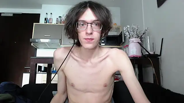 Snapshot of LovesomeCookie chatting on 5, 10, 2025 LovesomeCookie online show from 5, 10, 2025