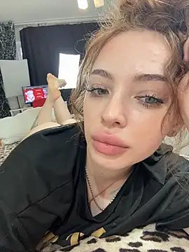 Snapshot of Hannah_xBaby chatting on 24, 3, 2026 Hannah xBaby online show from 24, 3, 2026