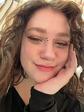 lucy-joy online show from 17, 3, 2026