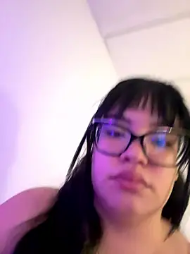 Snapshot of Emily_Taylor2 chatting on 12, 1, 2026 Emily Taylor2 online show from 12, 1, 2026