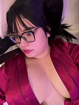 Snapshot of Emily_Taylor2 chatting on 10, 2, 2026 Emily Taylor2 online show from 10, 2, 2026