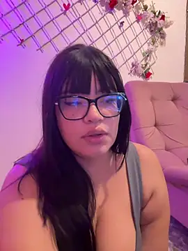 Snapshot of Emily_Taylor2 chatting on 16, 6, 2026 Emily Taylor2 online show from 16, 6, 2026