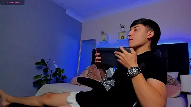 Ares di martin online show from 13, 12, 2025