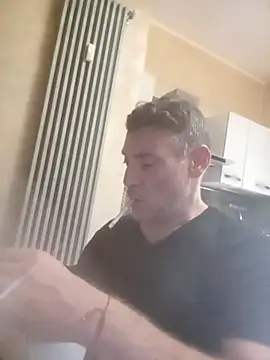 Snapshot of no-tabu chatting on 24, 10, 2025 no-tabu online show from 24, 10, 2025