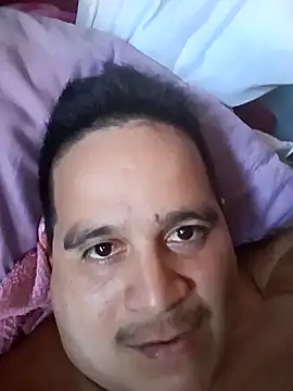 Snapshot of reguetones92 chatting on 20, 5, 2026 reguetones92 online show from 20, 5, 2026