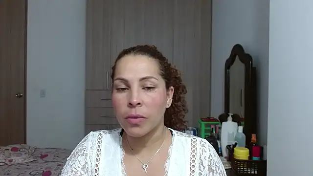 Yanis Ariel12 online show from 6, 1, 2026