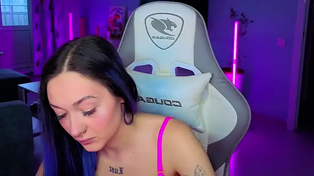 Snapshot of Im_suka chatting on 19, 2, 2026 Im suka online show from 19, 2, 2026