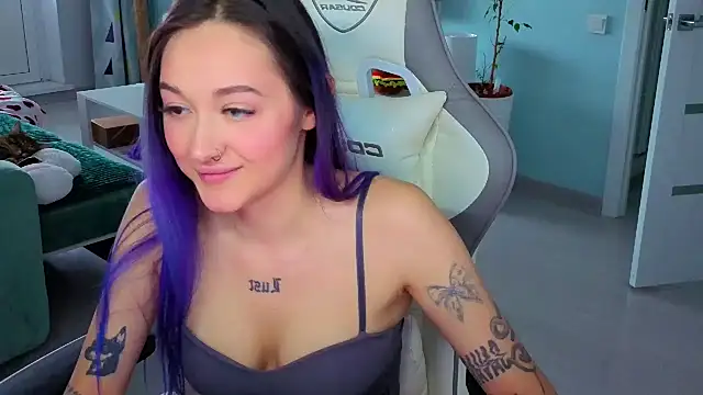 Snapshot of Im_suka chatting on 6, 4, 2026 Im suka online show from 6, 4, 2026