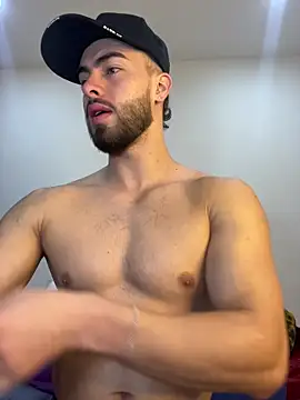 Snapshot of MaxDell chatting on 21, 3, 2026 MaxDell online show from 21, 3, 2026