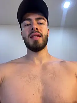 Snapshot of MaxDell chatting on 21, 4, 2026 MaxDell online show from 21, 4, 2026