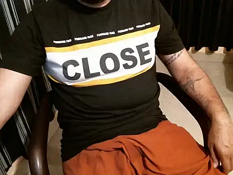 Snapshot of bigthickcockdad chatting on 4, 2, 2026 bigthickcockdad online show from 4, 2, 2026