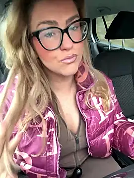 Charleigh xx online show from 8, 1, 2026