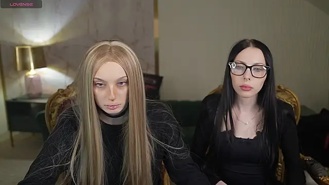 VivianSweet  online show from 10, 3, 2026