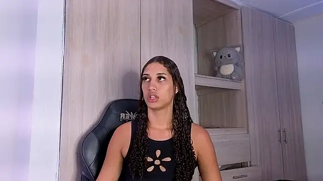 Snapshot of candice777 chatting on 25, 3, 2026 candice777 online show from 25, 3, 2026