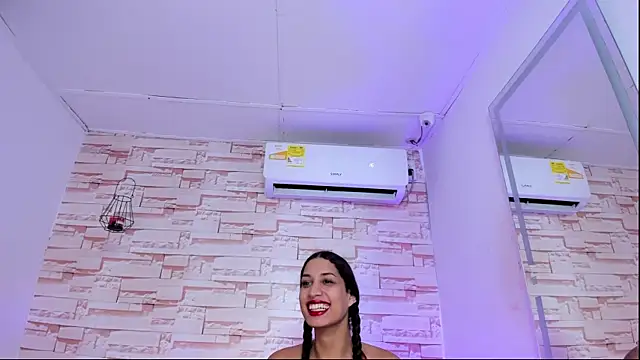 Snapshot of candice777 chatting on 23, 4, 2026 candice777 online show from 23, 4, 2026