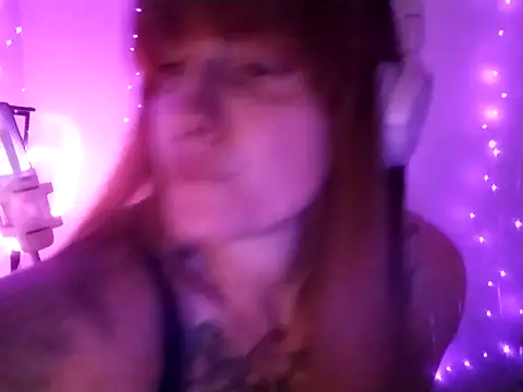 Snapshot of Red_Fox_UK chatting on 29, 9, 2025 Red Fox UK online show from 29, 9, 2025