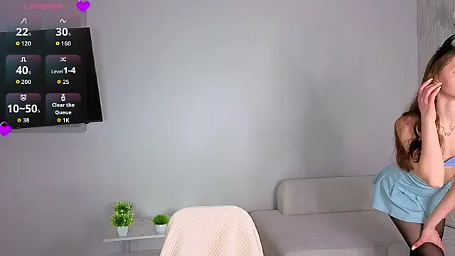 Snapshot of KeeleyBuoy chatting on 18, 4, 2026 KeeleyBuoy online show from 18, 4, 2026