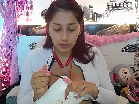 Nicol V online show from 25, 9, 2025