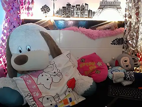 Nicol V online show from 26, 9, 2025