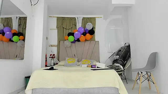 Lady miss    online show from 27, 10, 2025