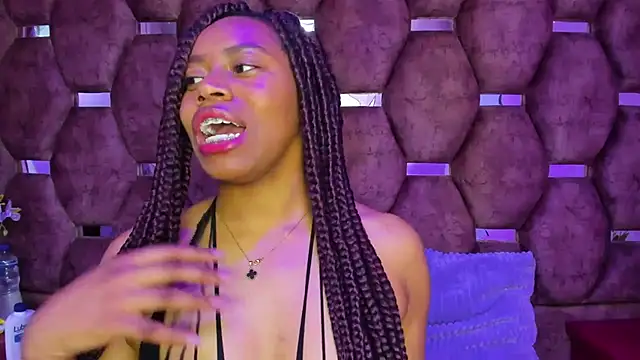 Thiana Taylor online show from 2, 12, 2025