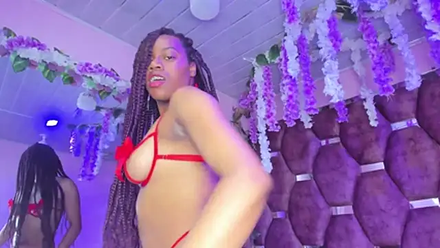 Thiana Taylor online show from 16, 12, 2025