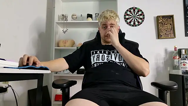 aaron nvk online show from 12, 4, 2026