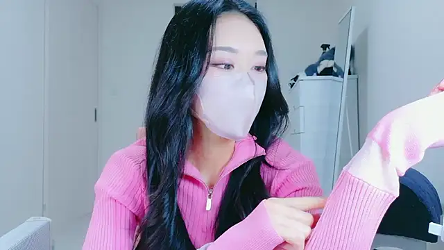 Snapshot of ramuchan_desu chatting on 18, 2, 2026 ramuchan desu online show from 18, 2, 2026