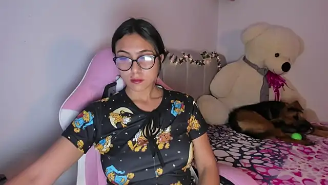 Snapshot of Sarahcutexoxox chatting on 19, 4, 2026 Sarahcutexoxox online show from 19, 4, 2026