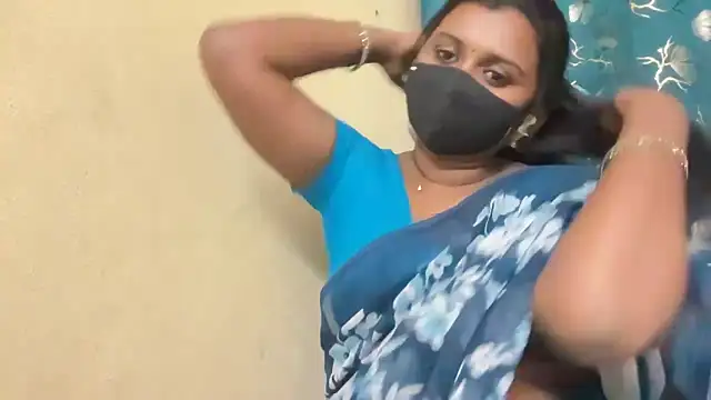 Snapshot of Pavani-Sexy chatting on 19, 4, 2026 Pavani-Sexy online show from 19, 4, 2026