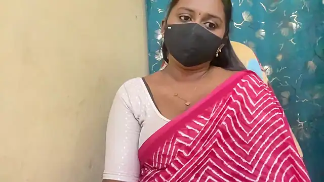 Snapshot of Pavani-Sexy chatting on 20, 4, 2026 Pavani-Sexy online show from 20, 4, 2026