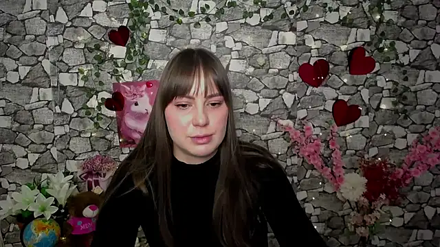 Amanda Bright  online show from 10, 11, 2025