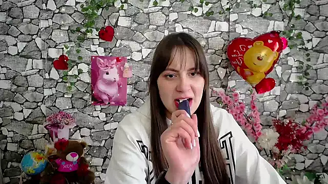 Amanda Bright  online show from 11, 2, 2026