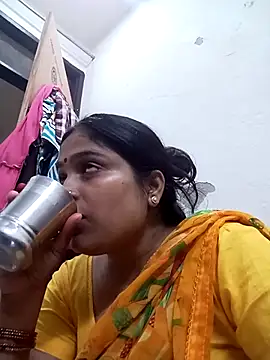 Snapshot of Trisha_71 chatting on 22, 9, 2025 Trisha 71 online show from 22, 9, 2025